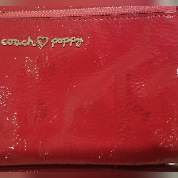 Coach poppy red patent w/pink trim crossbody - Picture 6 of 7